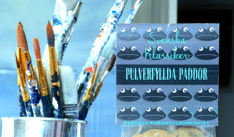 Penslar och godisetikett